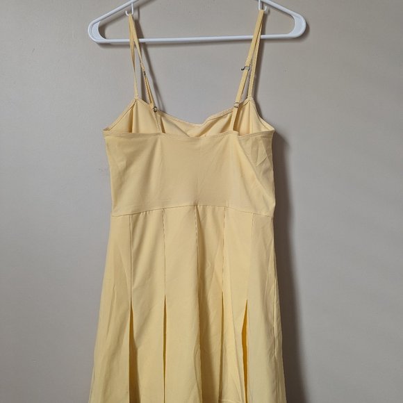 Abercrombie and Fitch Pleated Traveler Mini Dress - Picture 3 of 9